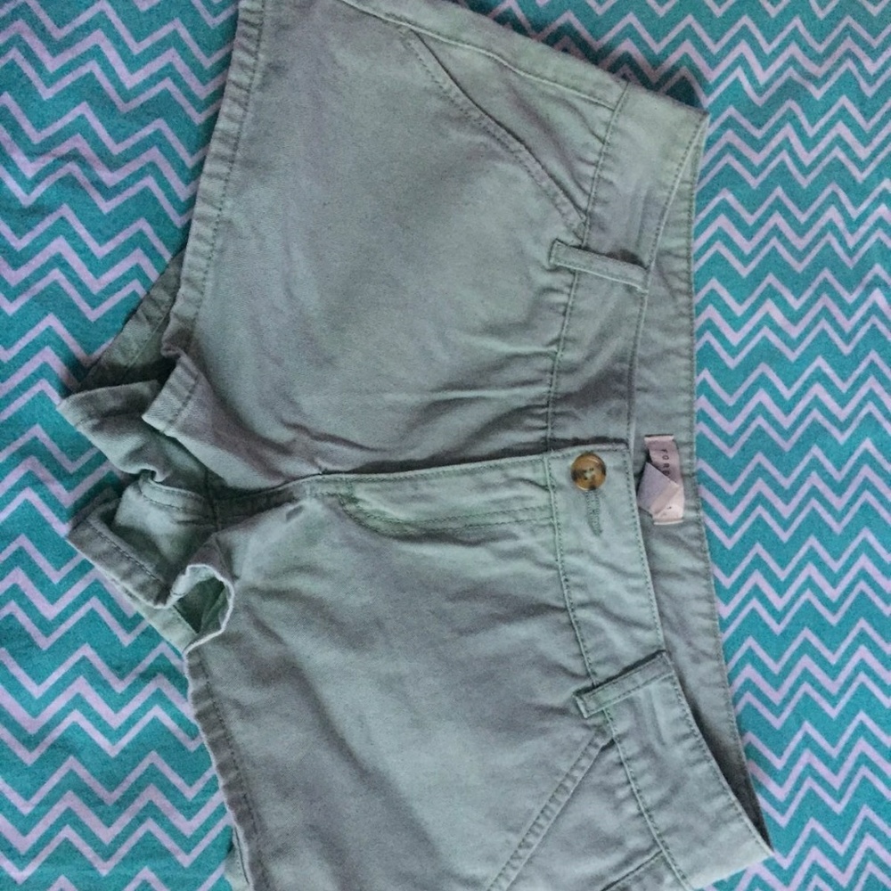 Forever 21 short